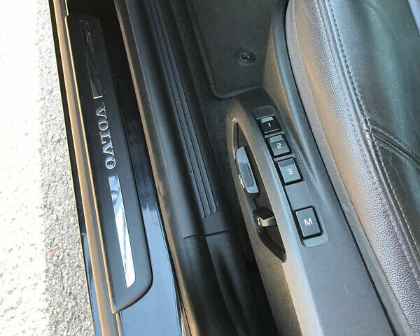 Черный Вольво В50, объемом двигателя 2 л и пробегом 269 тыс. км за 10350 $, фото 19 на Automoto.ua