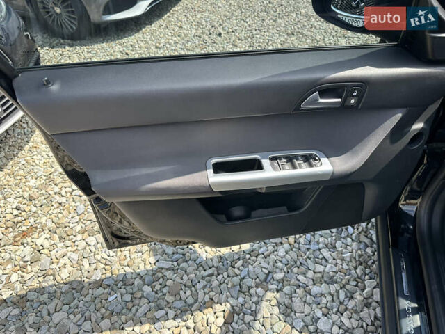 Вольво В50 2010 в Ивано-Франковске на Automoto.ua Черный Вольво В50, объемом двигателя 1.6 л и пробегом 305 тыс. км за 6999 $, фото 15 на Automoto.ua