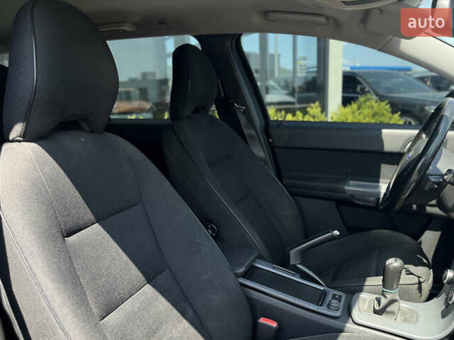 Вольво В50 2010 в Мукачеве на Automoto.ua Черный Вольво В50, объемом двигателя 1.56 л и пробегом 214 тыс. км за 8300 $, фото 10 на Automoto.ua