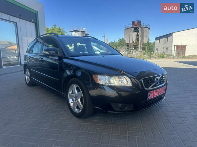 Черный Вольво В50, объемом двигателя 1.6 л и пробегом 258 тыс. км за 7750 $, фото 13 на Automoto.ua