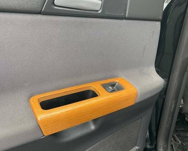 Чорний Вольво V50, об'ємом двигуна 1.56 л та пробігом 238 тис. км за 7700 $, фото 8 на Automoto.ua