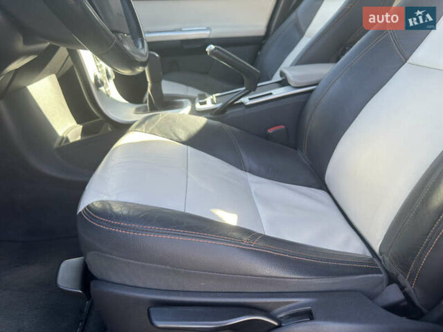 Вольво В50 2010 в Киеве на Automoto.ua Черный Вольво В50, объемом двигателя 1.6 л и пробегом 248 тыс. км за 9200 $, фото 18 на Automoto.ua