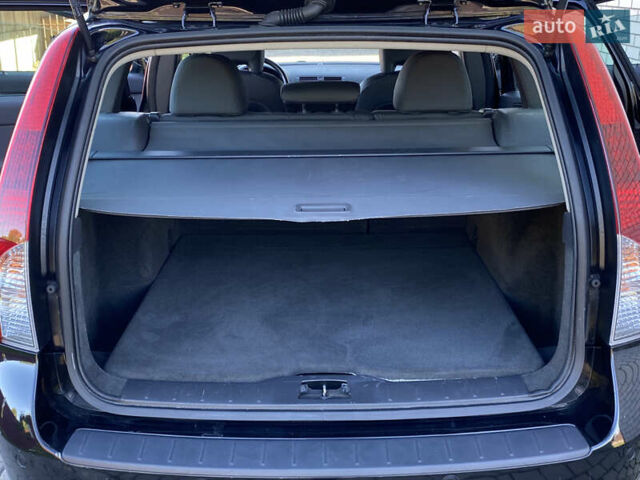 Чорний Вольво V50, об'ємом двигуна 2 л та пробігом 279 тис. км за 9400 $, фото 66 на Automoto.ua