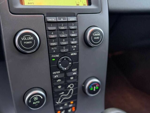 Черный Вольво В50, объемом двигателя 1.6 л и пробегом 266 тыс. км за 8900 $, фото 23 на Automoto.ua