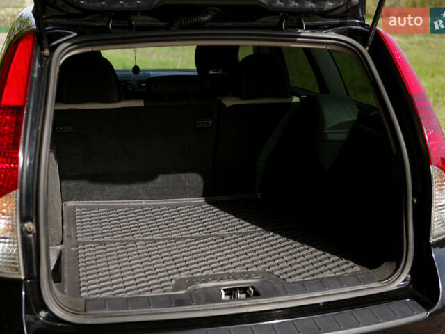 Черный Вольво В50, объемом двигателя 1.56 л и пробегом 203 тыс. км за 7800 $, фото 57 на Automoto.ua