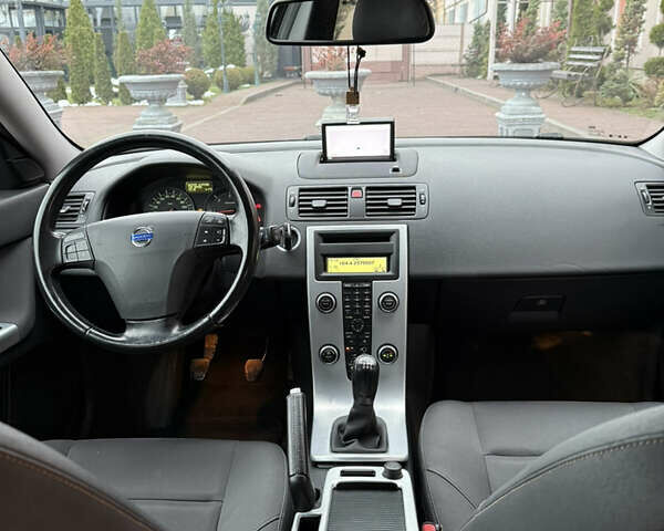 Чорний Вольво V50, об'ємом двигуна 1.6 л та пробігом 233 тис. км за 7799 $, фото 32 на Automoto.ua