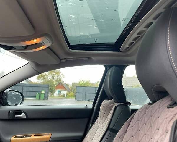 Чорний Вольво V50, об'ємом двигуна 1.56 л та пробігом 238 тис. км за 7700 $, фото 6 на Automoto.ua