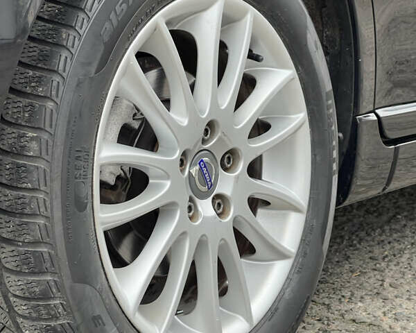 Чорний Вольво V50, об'ємом двигуна 2 л та пробігом 268 тис. км за 10250 $, фото 35 на Automoto.ua