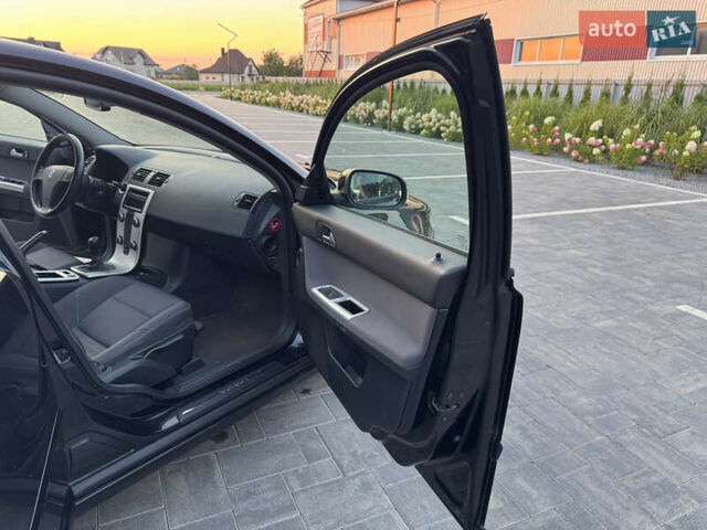 Чорний Вольво V50, об'ємом двигуна 1.6 л та пробігом 237 тис. км за 7300 $, фото 12 на Automoto.ua