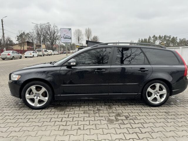 Черный Вольво В50, объемом двигателя 1.6 л и пробегом 240 тыс. км за 6750 $, фото 5 на Automoto.ua