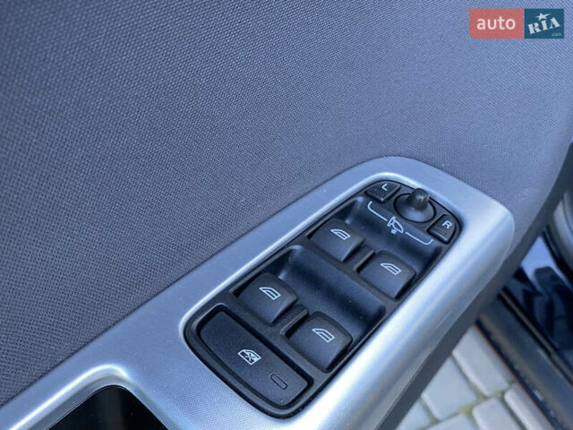 Чорний Вольво V50, об'ємом двигуна 2 л та пробігом 279 тис. км за 9400 $, фото 43 на Automoto.ua