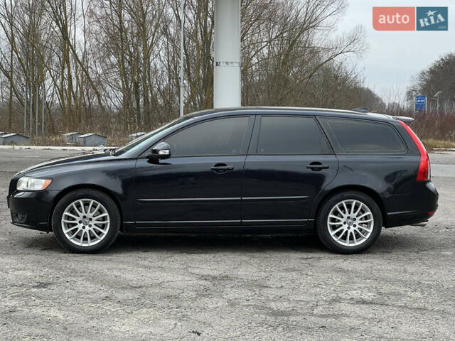 Чорний Вольво V50, об'ємом двигуна 2 л та пробігом 268 тис. км за 10250 $, фото 10 на Automoto.ua