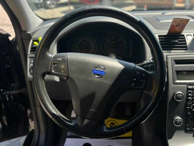 Чорний Вольво V50, об'ємом двигуна 1.6 л та пробігом 214 тис. км за 8300 $, фото 18 на Automoto.ua