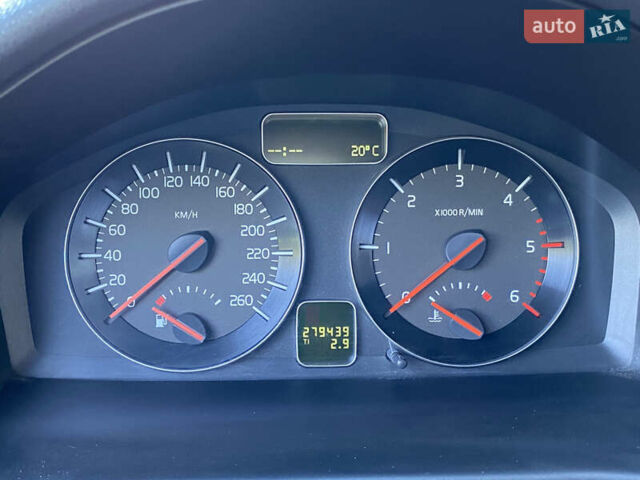 Чорний Вольво V50, об'ємом двигуна 2 л та пробігом 279 тис. км за 9400 $, фото 62 на Automoto.ua