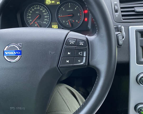 Чорний Вольво V50, об'ємом двигуна 1.6 л та пробігом 252 тис. км за 7950 $, фото 26 на Automoto.ua