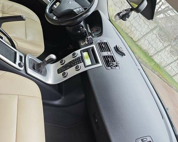 Черный Вольво В50, объемом двигателя 1.6 л и пробегом 246 тыс. км за 7500 $, фото 16 на Automoto.ua