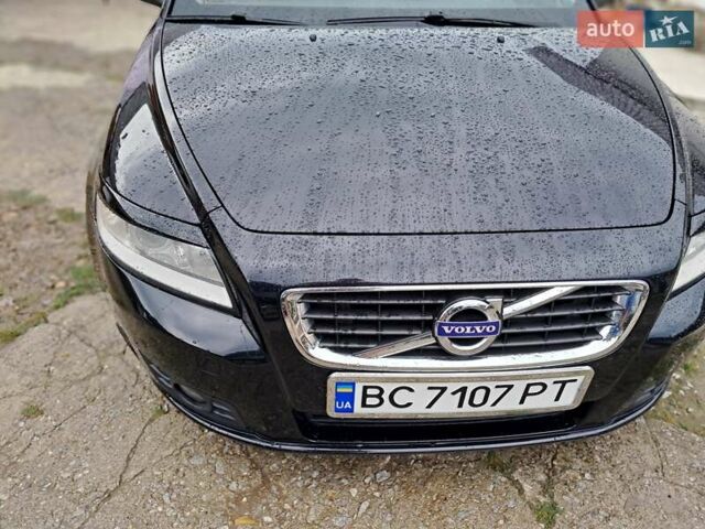 Черный Вольво В50, объемом двигателя 1.6 л и пробегом 300 тыс. км за 8000 $, фото 9 на Automoto.ua