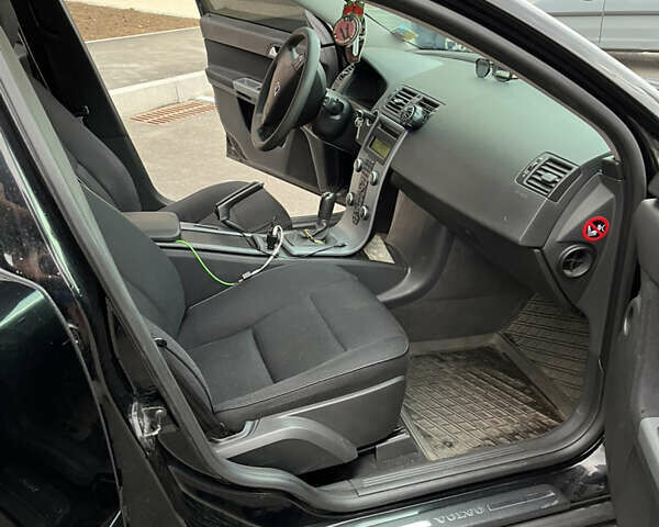 Чорний Вольво V50, об'ємом двигуна 1.56 л та пробігом 324 тис. км за 6500 $, фото 22 на Automoto.ua