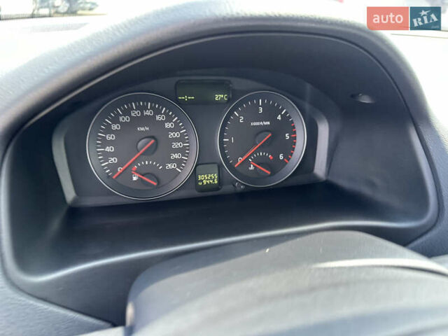 Вольво В50 2010 в Ивано-Франковске на Automoto.ua Черный Вольво В50, объемом двигателя 1.6 л и пробегом 305 тыс. км за 6999 $, фото 20 на Automoto.ua