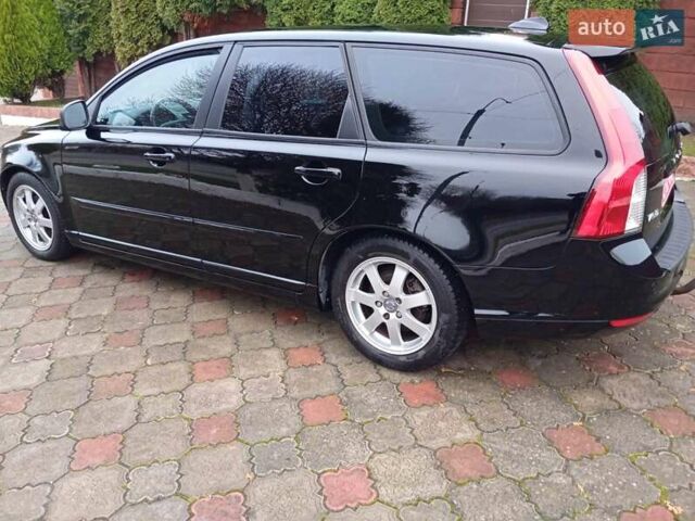 Чорний Вольво V50, об'ємом двигуна 0 л та пробігом 220 тис. км за 7400 $, фото 3 на Automoto.ua