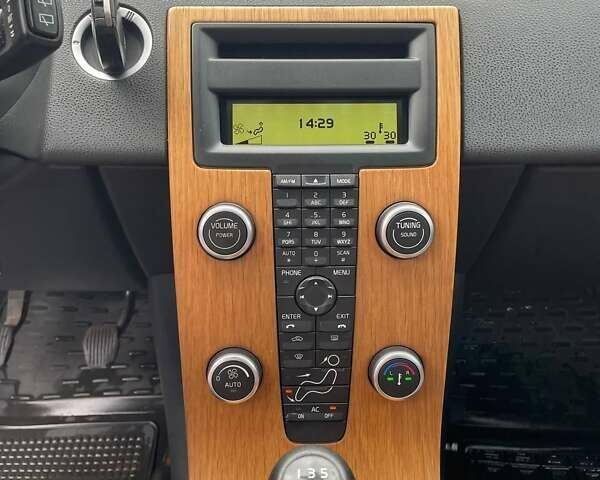 Чорний Вольво V50, об'ємом двигуна 1.56 л та пробігом 238 тис. км за 7700 $, фото 18 на Automoto.ua