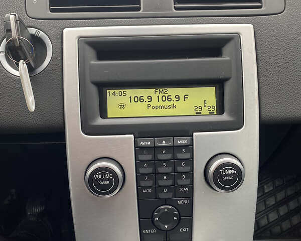 Чорний Вольво V50, об'ємом двигуна 1.6 л та пробігом 263 тис. км за 5999 $, фото 16 на Automoto.ua