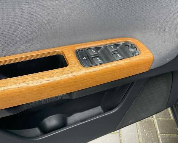 Чорний Вольво V50, об'ємом двигуна 1.56 л та пробігом 238 тис. км за 7500 $, фото 18 на Automoto.ua