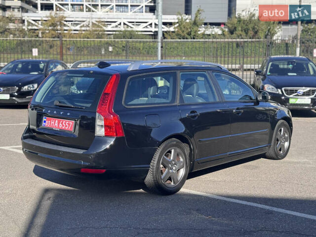 Вольво В50 2010 в Киеве на Automoto.ua Черный Вольво В50, объемом двигателя 1.6 л и пробегом 248 тыс. км за 9200 $, фото 3 на Automoto.ua