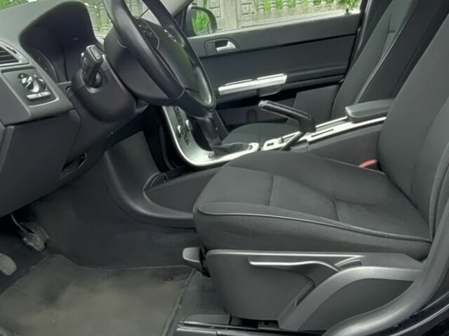Чорний Вольво V50, об'ємом двигуна 1.6 л та пробігом 215 тис. км за 7500 $, фото 10 на Automoto.ua