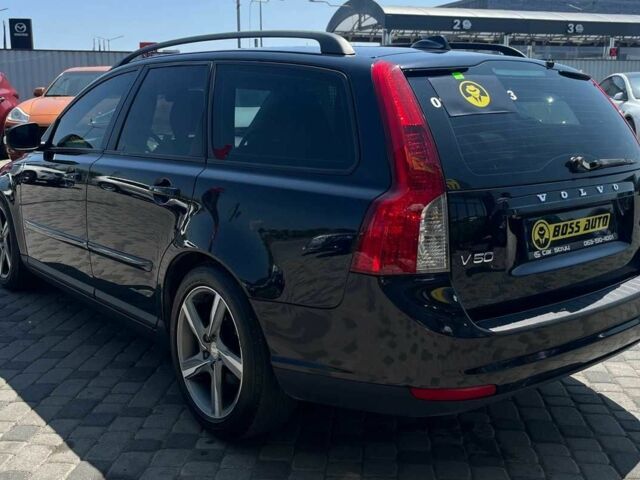 Чорний Вольво V50, об'ємом двигуна 1.6 л та пробігом 214 тис. км за 8300 $, фото 4 на Automoto.ua