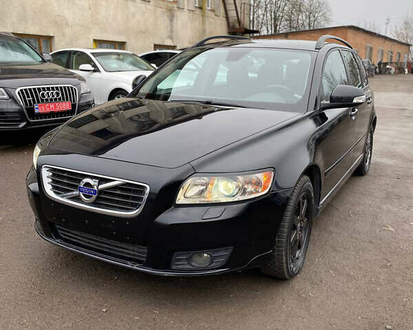 Чорний Вольво V50, об'ємом двигуна 1.6 л та пробігом 263 тис. км за 5999 $, фото 2 на Automoto.ua