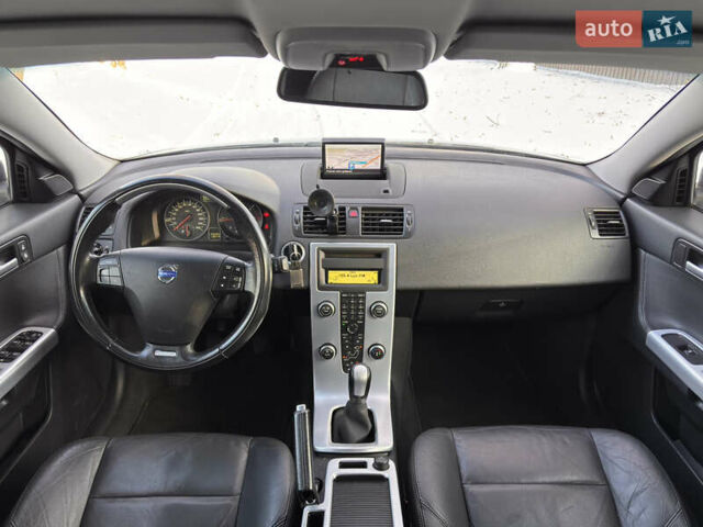 Чорний Вольво V50, об'ємом двигуна 1.6 л та пробігом 222 тис. км за 8200 $, фото 17 на Automoto.ua