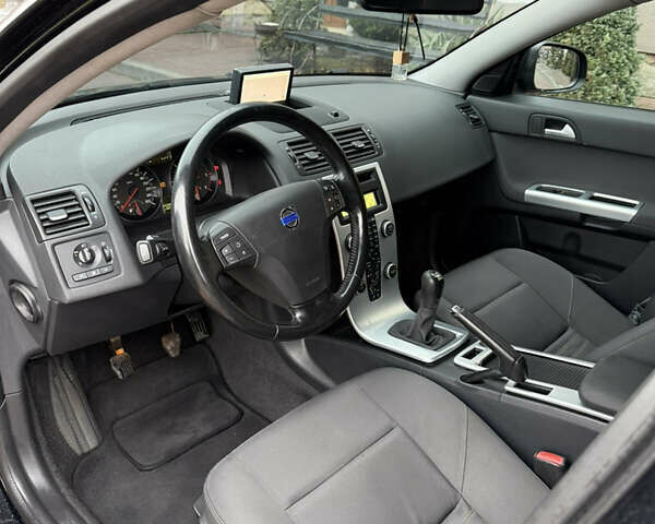 Чорний Вольво V50, об'ємом двигуна 1.6 л та пробігом 233 тис. км за 7799 $, фото 28 на Automoto.ua