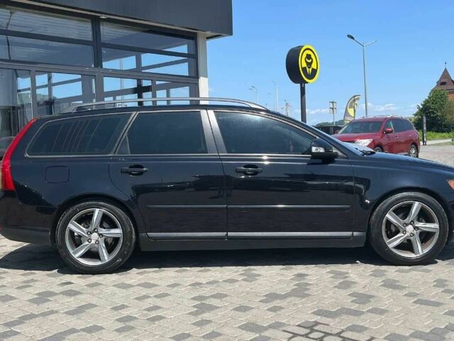Чорний Вольво V50, об'ємом двигуна 1.6 л та пробігом 214 тис. км за 8300 $, фото 7 на Automoto.ua