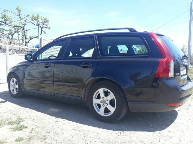 Чорний Вольво V50, об'ємом двигуна 1.6 л та пробігом 258 тис. км за 7800 $, фото 6 на Automoto.ua