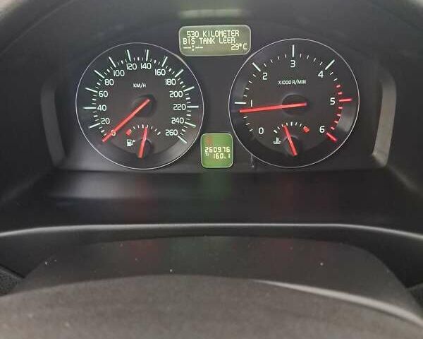 Черный Вольво В50, объемом двигателя 1.6 л и пробегом 261 тыс. км за 7000 $, фото 14 на Automoto.ua