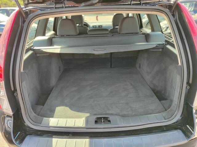 Черный Вольво В50, объемом двигателя 1.6 л и пробегом 201 тыс. км за 8300 $, фото 19 на Automoto.ua