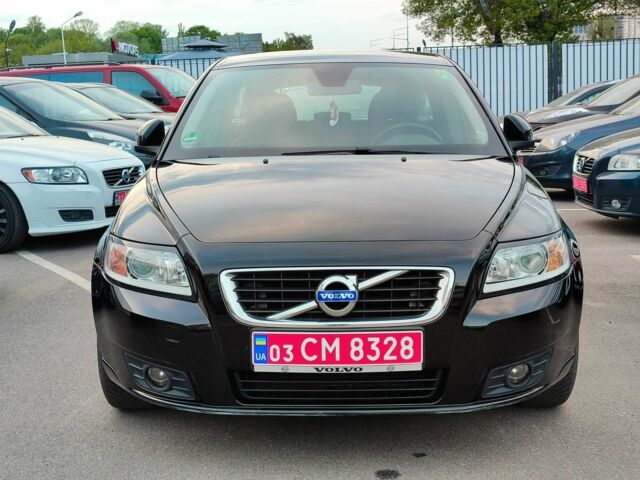 Черный Вольво В50, объемом двигателя 1.6 л и пробегом 201 тыс. км за 8300 $, фото 12 на Automoto.ua