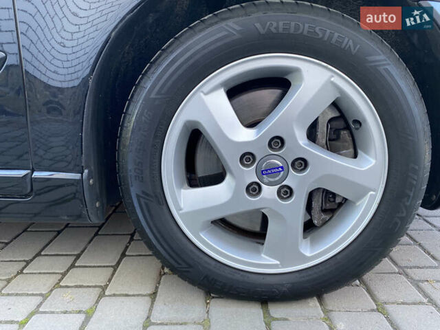 Чорний Вольво V50, об'ємом двигуна 2 л та пробігом 279 тис. км за 9400 $, фото 67 на Automoto.ua