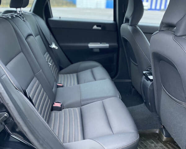 Чорний Вольво V50, об'ємом двигуна 1.6 л та пробігом 252 тис. км за 7950 $, фото 19 на Automoto.ua