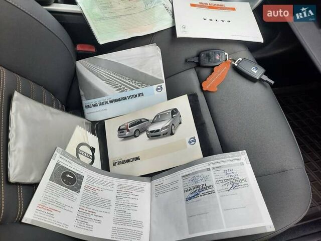 Чорний Вольво V50, об'ємом двигуна 1.6 л та пробігом 261 тис. км за 7770 $, фото 117 на Automoto.ua