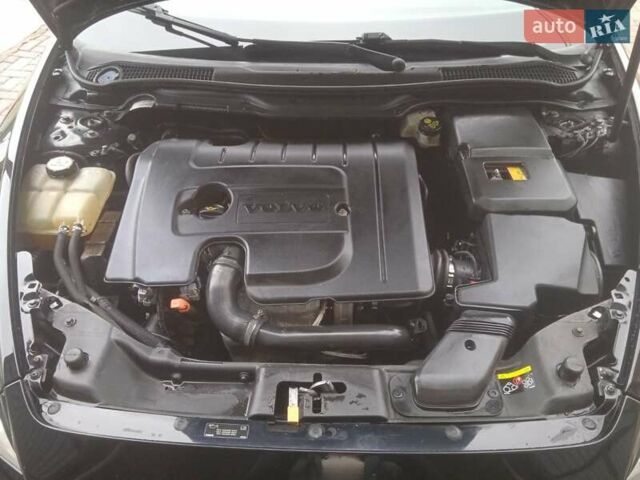 Чорний Вольво V50, об'ємом двигуна 1.56 л та пробігом 262 тис. км за 7799 $, фото 8 на Automoto.ua