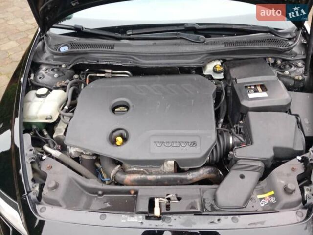 Чорний Вольво V50, об'ємом двигуна 0 л та пробігом 220 тис. км за 7400 $, фото 17 на Automoto.ua