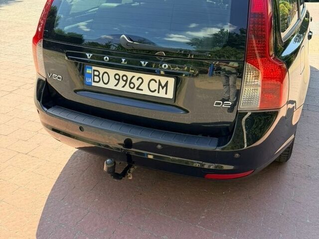 Чорний Вольво V50, об'ємом двигуна 1.6 л та пробігом 274 тис. км за 7200 $, фото 8 на Automoto.ua
