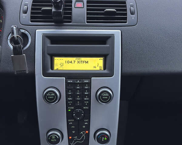 Чорний Вольво V50, об'ємом двигуна 1.6 л та пробігом 222 тис. км за 8200 $, фото 24 на Automoto.ua