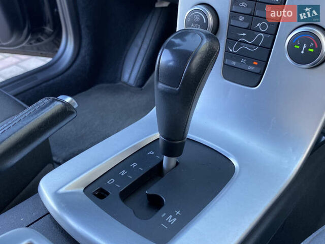 Чорний Вольво V50, об'ємом двигуна 2 л та пробігом 279 тис. км за 9400 $, фото 57 на Automoto.ua