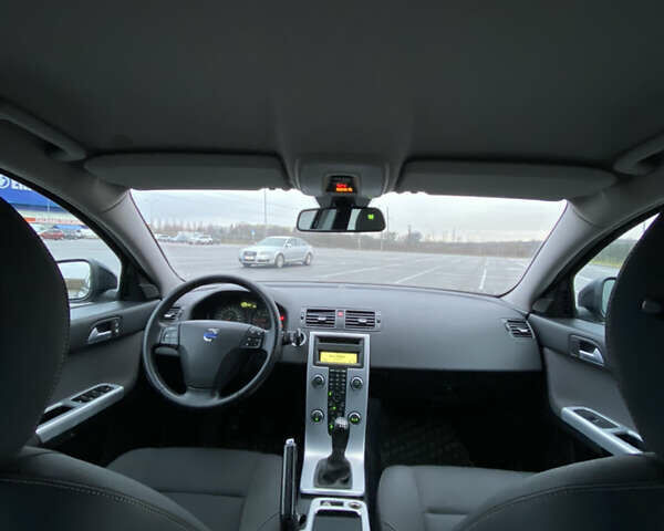 Чорний Вольво V50, об'ємом двигуна 1.6 л та пробігом 252 тис. км за 7950 $, фото 23 на Automoto.ua