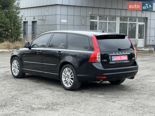 Чорний Вольво V50, об'ємом двигуна 2 л та пробігом 268 тис. км за 10250 $, фото 9 на Automoto.ua