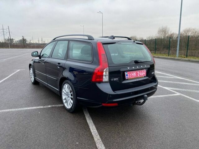 Чорний Вольво V50, об'ємом двигуна 1.6 л та пробігом 252 тис. км за 7299 $, фото 4 на Automoto.ua