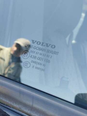 Чорний Вольво V50, об'ємом двигуна 1.6 л та пробігом 235 тис. км за 7800 $, фото 8 на Automoto.ua